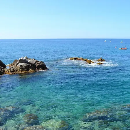 Mediterraneens Avec Piscine Apartman