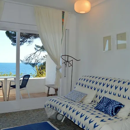 Mediterraneens Avec Piscine Lejlighed