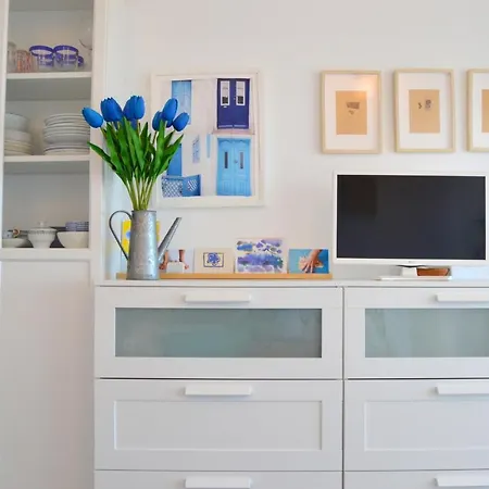 Mediterraneens Avec Piscine Apartment